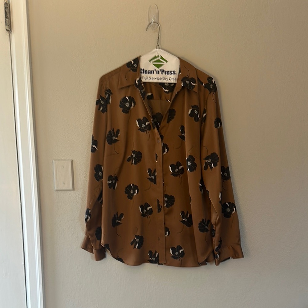 Ann Taylor Satin Brown Floral Button-Up Blouse